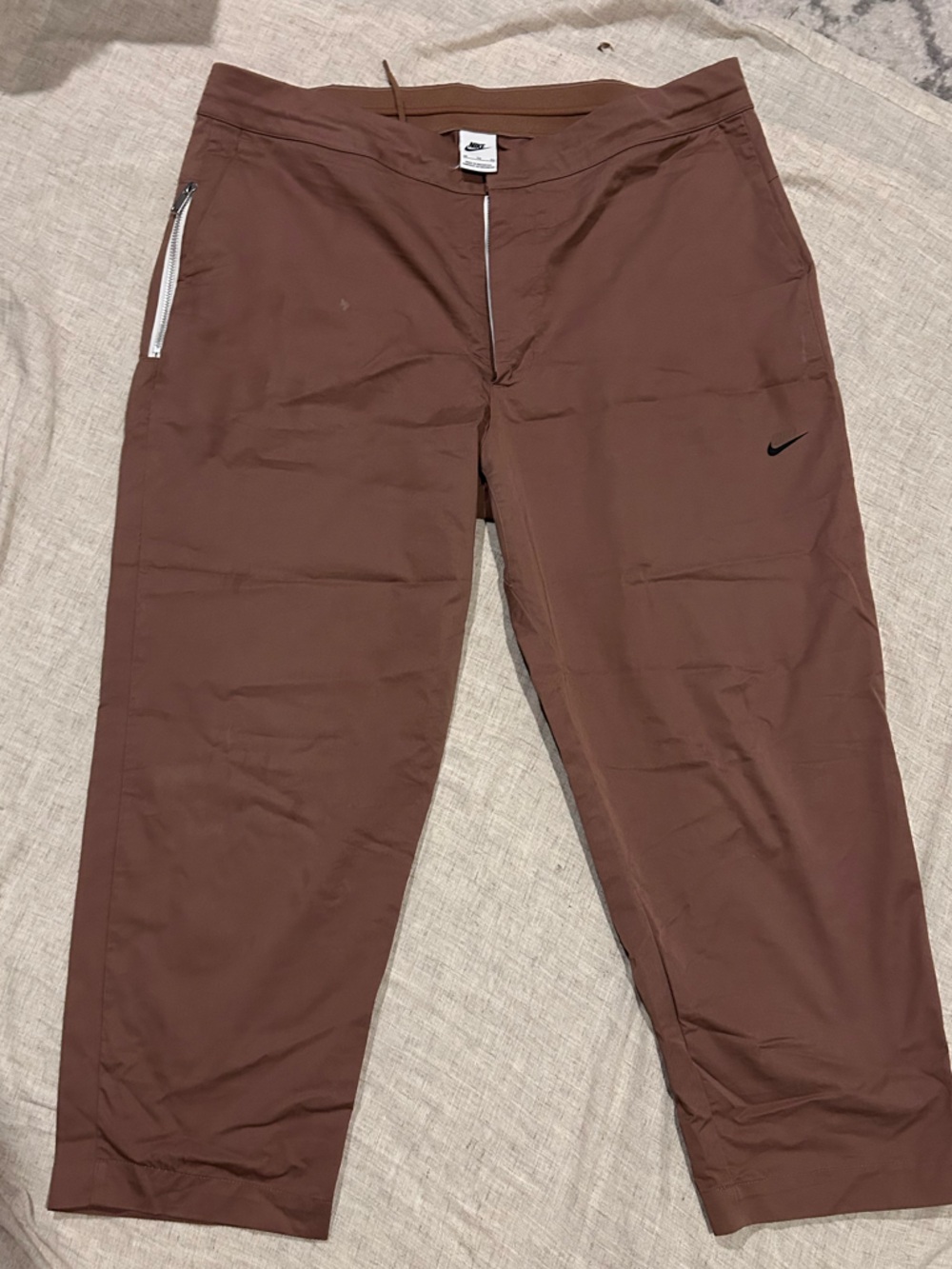 Nike Men's Woven Loose fit 3/4 pants with Zip Pocket